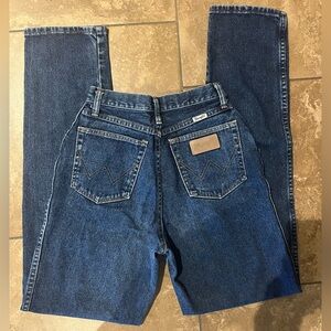 Wrangler Women’s Dark Blue Relaxed Jeans